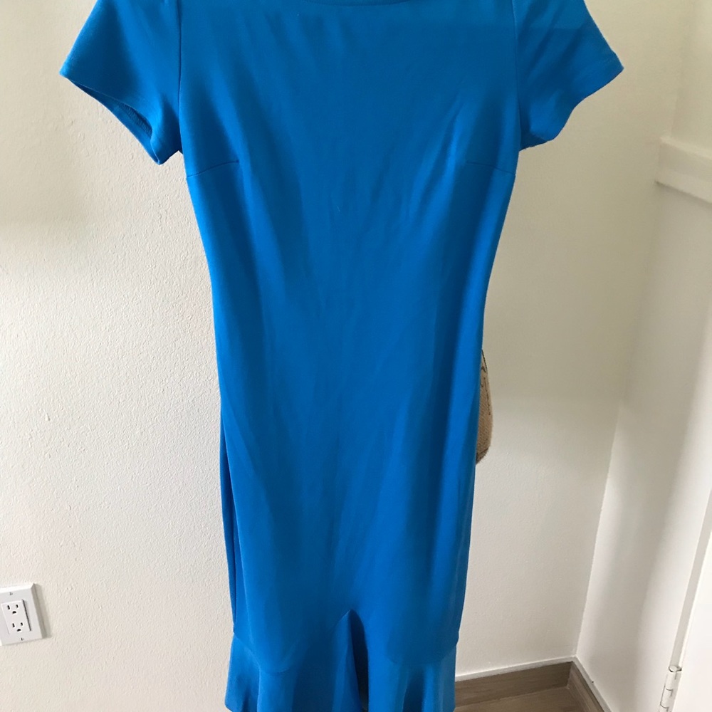 Dress - Picture 6 of 6